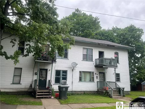 20-22 Jeffords St, Jamestown, NY 14701