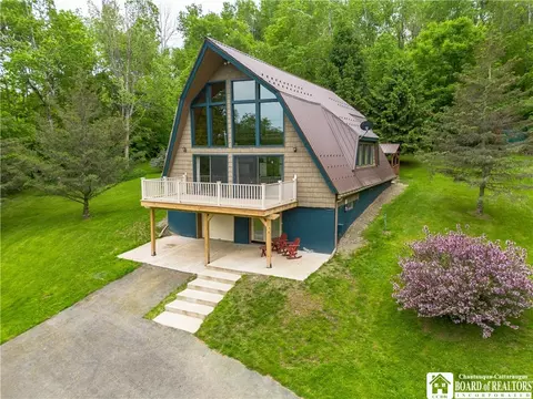 1581 Quaint Rd, Poland, NY 14733