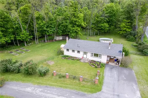 27 Langford St, Van Etten, NY 14889