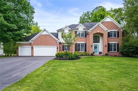 11 Loch Loyal Ct, Penfield, NY 14526