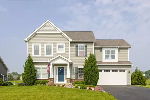 25 Tea Olive Ln, Perinton, NY 14450