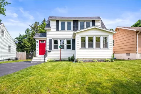 86 Leonard Rd, Greece, NY 14616