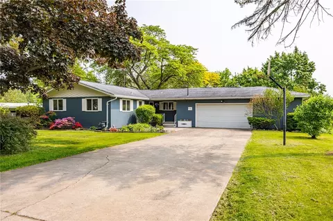 121 Brook St, Parma, NY 14468