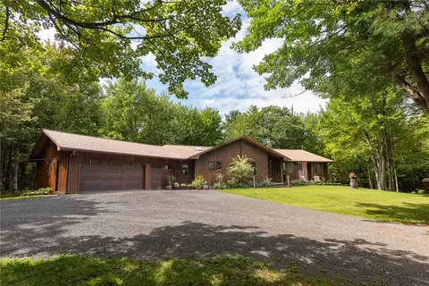 353 Woodland Dr, Jefferson, NY 12093