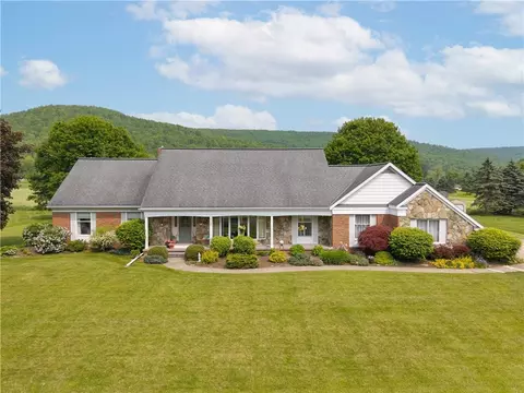 4720 Clawson Dr, Campbell, NY 14821