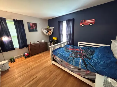 Bedroom - 46 Dickerson St, Lyons, NY 14489 photo 4 of 5