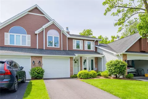15 Wind Loft Cir, Perinton, NY 14450