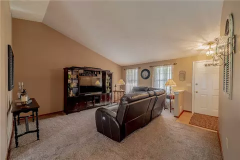 920 Limpet Dr, Webster, NY 14580 photo 9