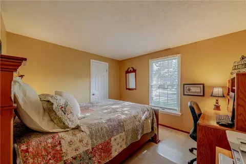 920 Limpet Dr, Webster, NY 14580 photo 18