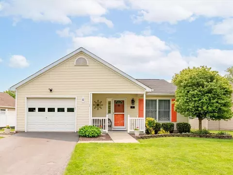 6 Freedom Pond Ln, Chili, NY 14514