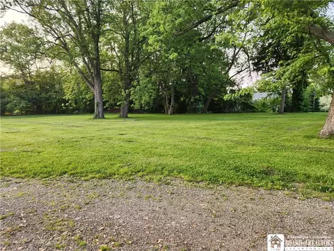 200 Lincoln Ave, Dunkirk, NY 14048 photo 3
