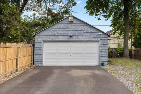 24 Spencer Rd, Irondequoit, NY 14609 photo 35