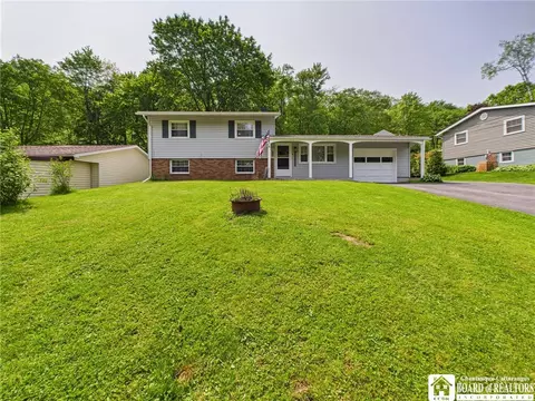 32 Parkview Ave, Bradford, PA 16701