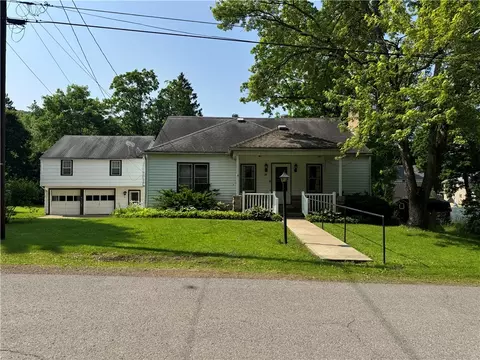 28 28 12 Mckune Ave, Bradford, PA 16701