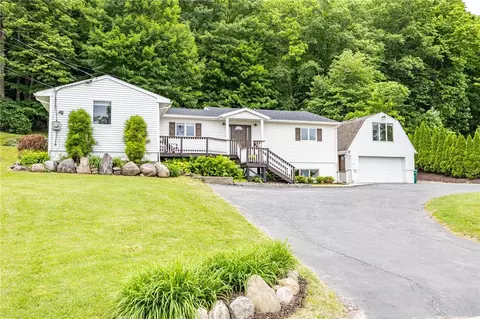 263 Victor Rd, Perinton, NY 14450