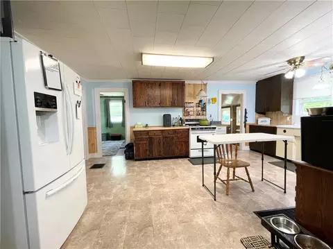 Kitchen - 1663 Bingham Rd, Cyclone, PA 16726 photo 3 of 5