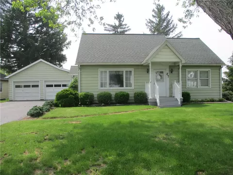 37 Ridge Rd, Horseheads, NY 14845