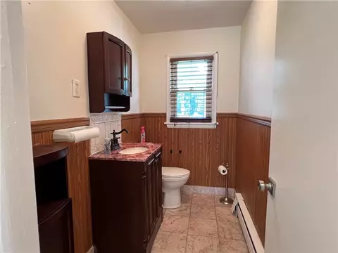 Bath - 793 Helendale Rd, Irondequoit, NY 14609 photo 5 of 7