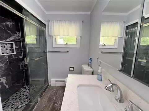 Bath - 793 Helendale Rd, Irondequoit, NY 14609 photo 1 of 7