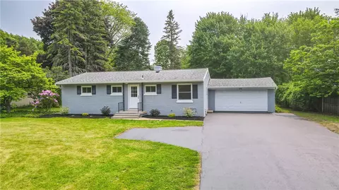 275 Mill Rd, Greece, NY 14626