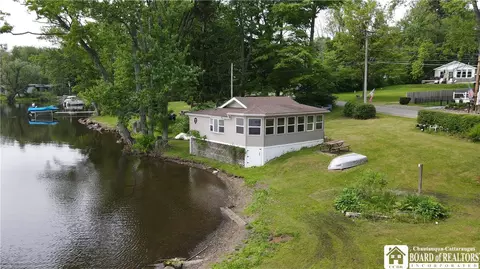 8119 Bear Lake Rd, Pomfret, NY 14784