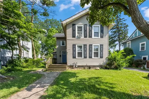 1084 Plymouth Ave S, Rochester, NY 14608