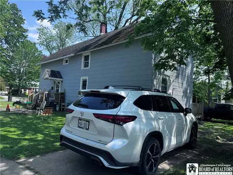 Exterior - 703 Eagle St, Dunkirk, NY 14048 photo 1 of 1