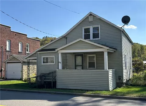 25 W Main St, Hamilton, PA 16333