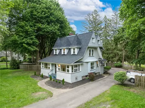 40 Washington Rd, Pittsford, NY 14534