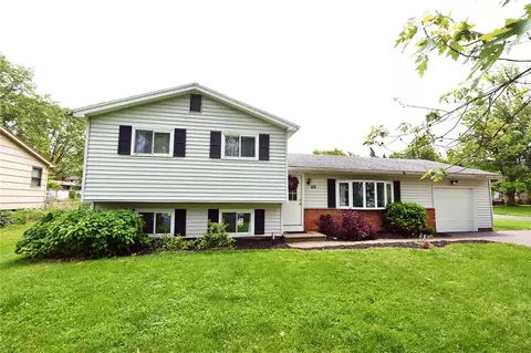 60 Florendin Dr, Henrietta, NY 14467