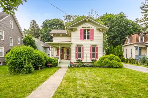 76 W Main St, Honeoye Falls, NY 14472
