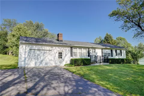 3584 Ontario Center Rd, Walworth, NY 14568