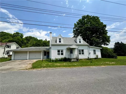 4 Ostrander St, Nanticoke, NY 13777