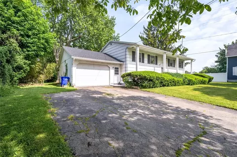 1156 Hatch Rd, Webster, NY 14580 photo 2