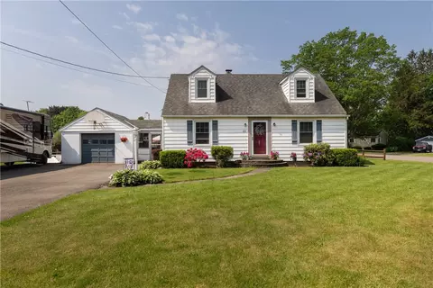 23 Middle Rd, Horseheads, NY 14845