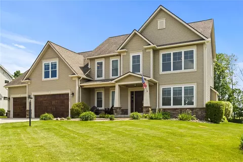 7193 Brent Knl, Victor, NY 14564