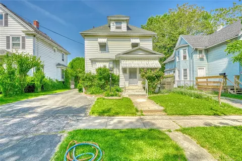 135 Cameron St, Rochester, NY 14606