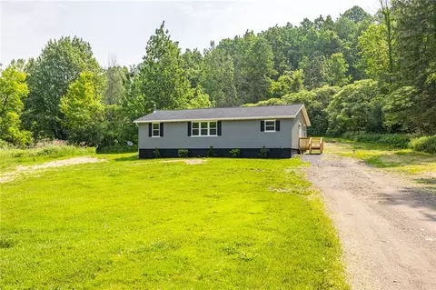 4414 Hall Center Rd, Walworth, NY 14568