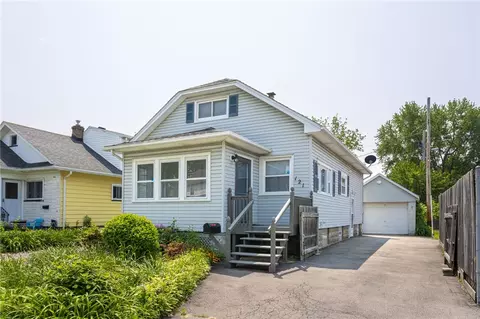 121 Barnard St, Greece, NY 14616