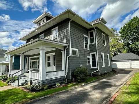 29 Welch Ave, Bradford, PA 16701