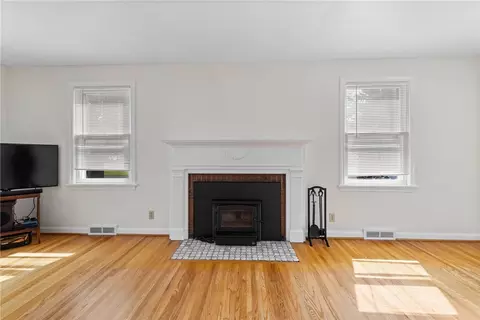 55 Heberton Rd, Irondequoit, NY 14622 photo 10