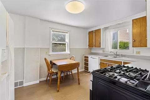 55 Heberton Rd, Irondequoit, NY 14622 photo 16