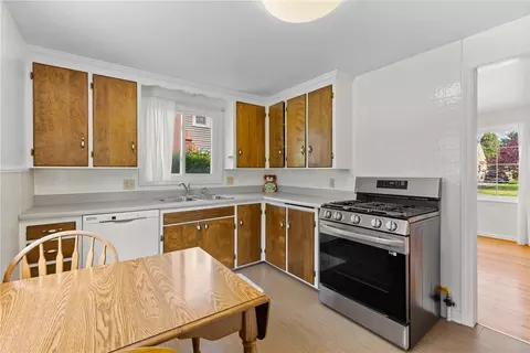 55 Heberton Rd, Irondequoit, NY 14622 photo 14