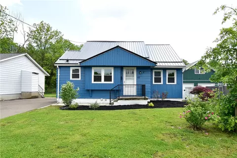 42 High St, Corning, NY 14830