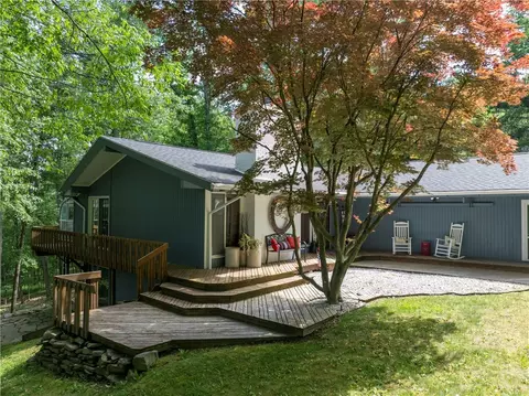 11 Overbrook Rd, Erwin, NY 14870