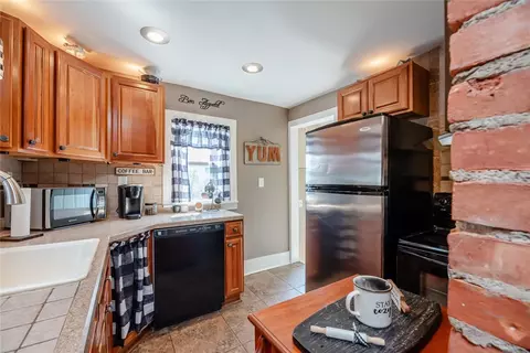 104 Keating Dr, Irondequoit, NY 14622 photo 18