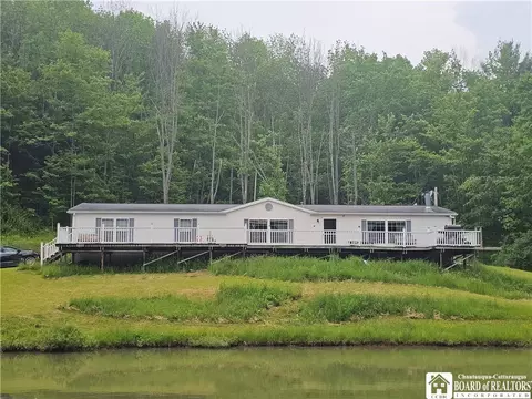3937 Mcmahon Rd, Hinsdale, NY 14743