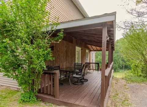 Exterior - 88 Maple St, Lyons, NY 14489 photo 4 of 5
