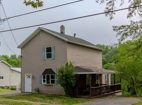 Exterior - 88 Maple St, Lyons, NY 14489 photo 3 of 5