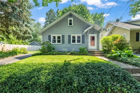 225 Dorking Rd, Brighton, NY 14610